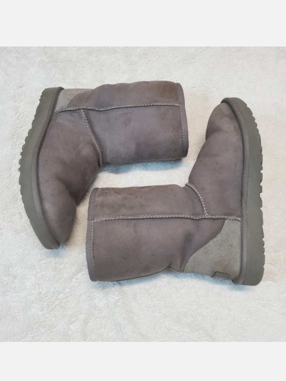 Ugg‎ Gray Sheepskin Classic Fuzzy Casual Cozy Winter Tall Boot Bootie Women 8